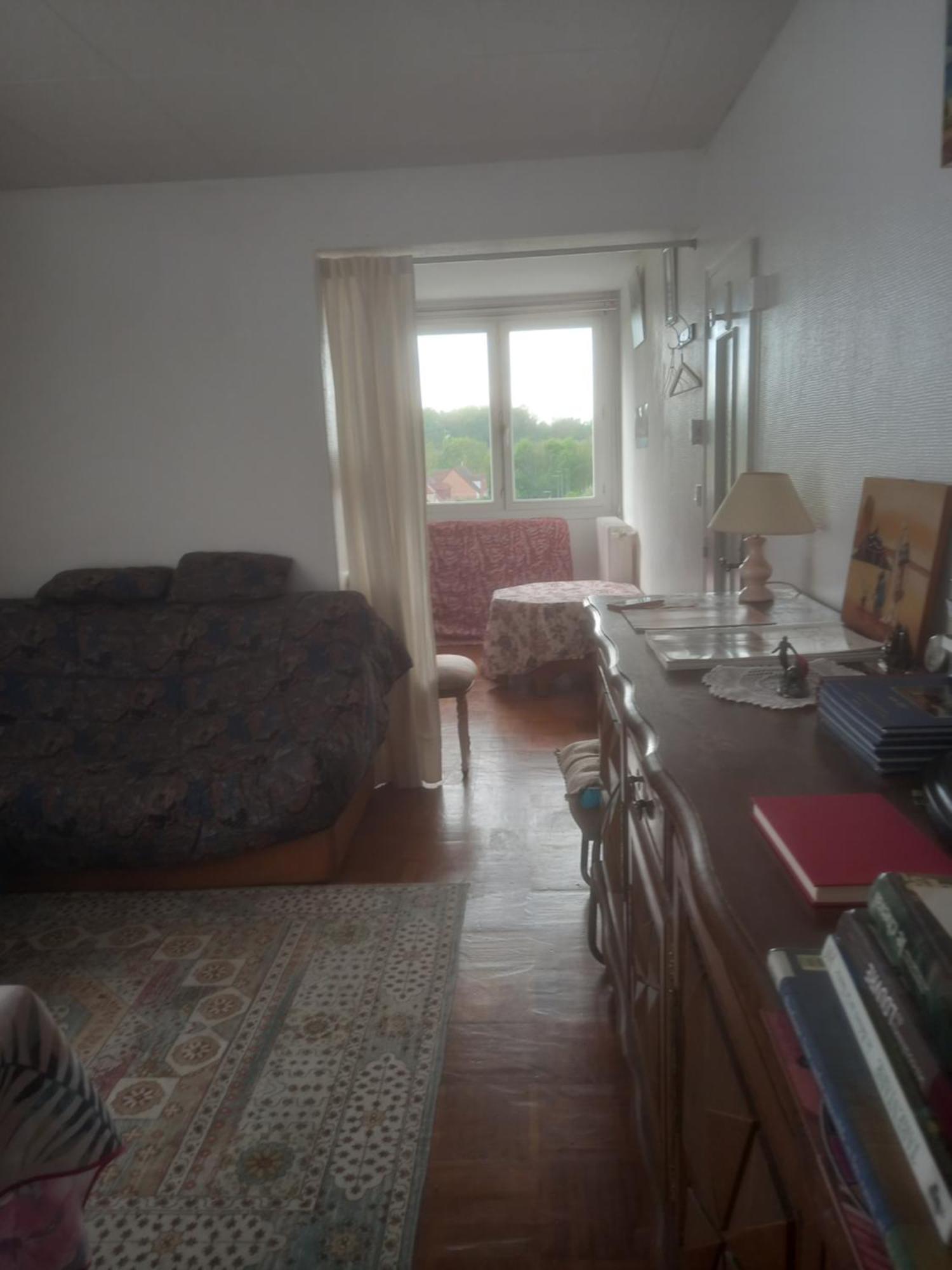 Spacieux Appartement 4 Pieces Beauvais Kültér fotó